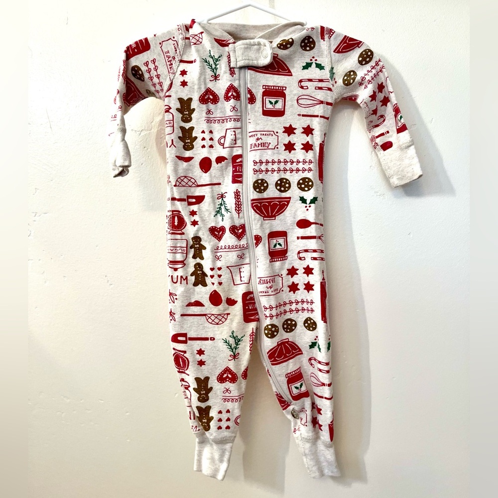 Hanna Andersson Red and Brown Holiday Kids Footie